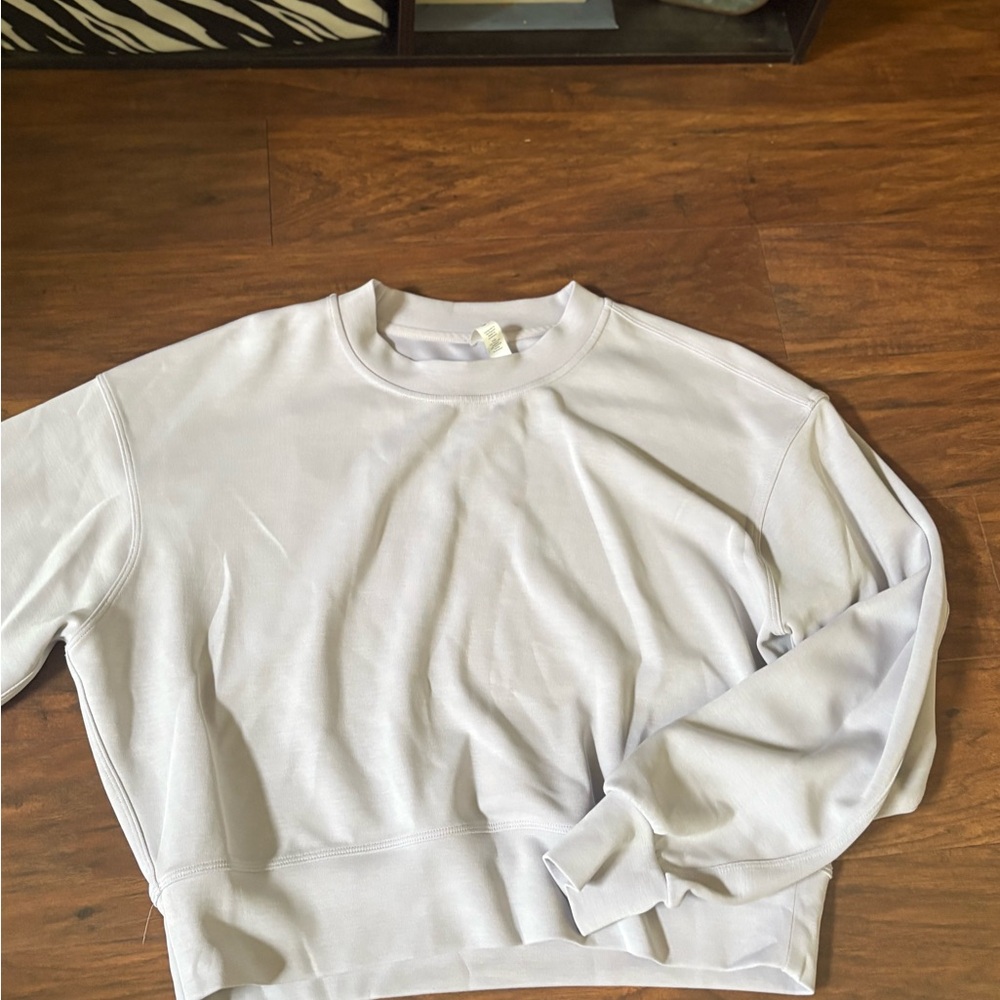 Lululemon Athletica SoftSteam light purple Crewneck Top